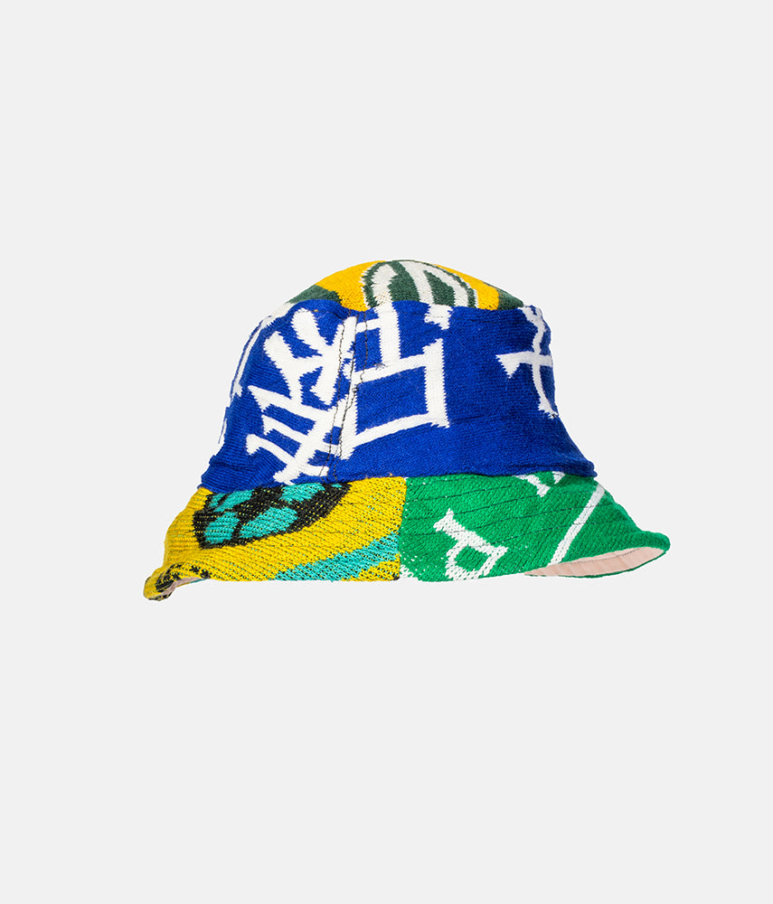 <tc>RECUPERO II, 14of25 Pre-loved scarves custom bucket hat</tc>