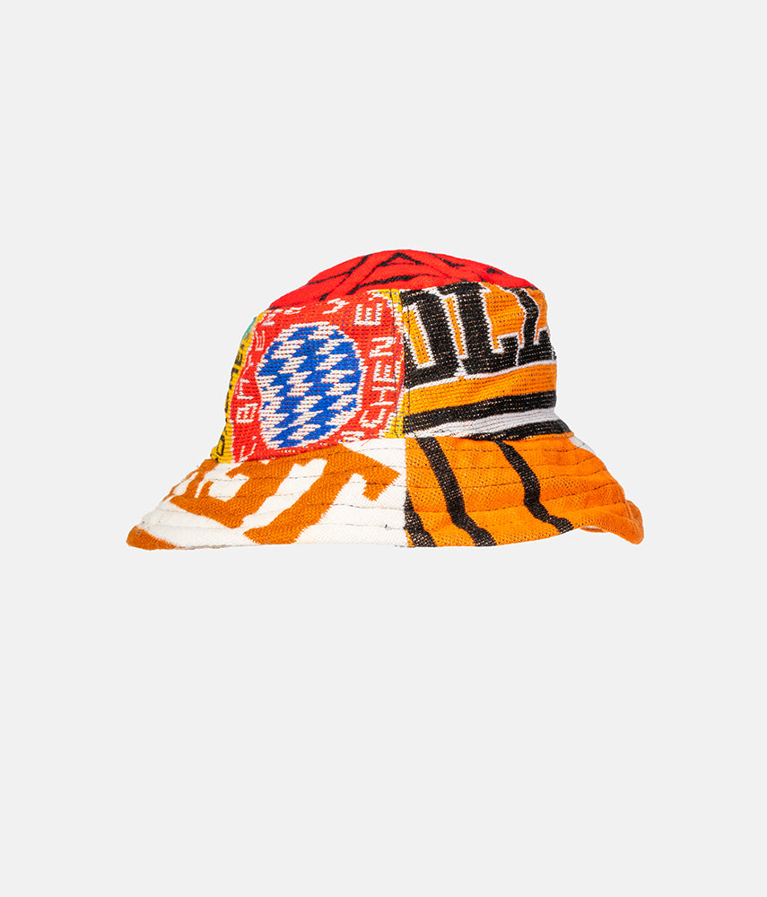<tc>RECUPERO II, 21of25 Pre-loved scarves custom bucket hat</tc>