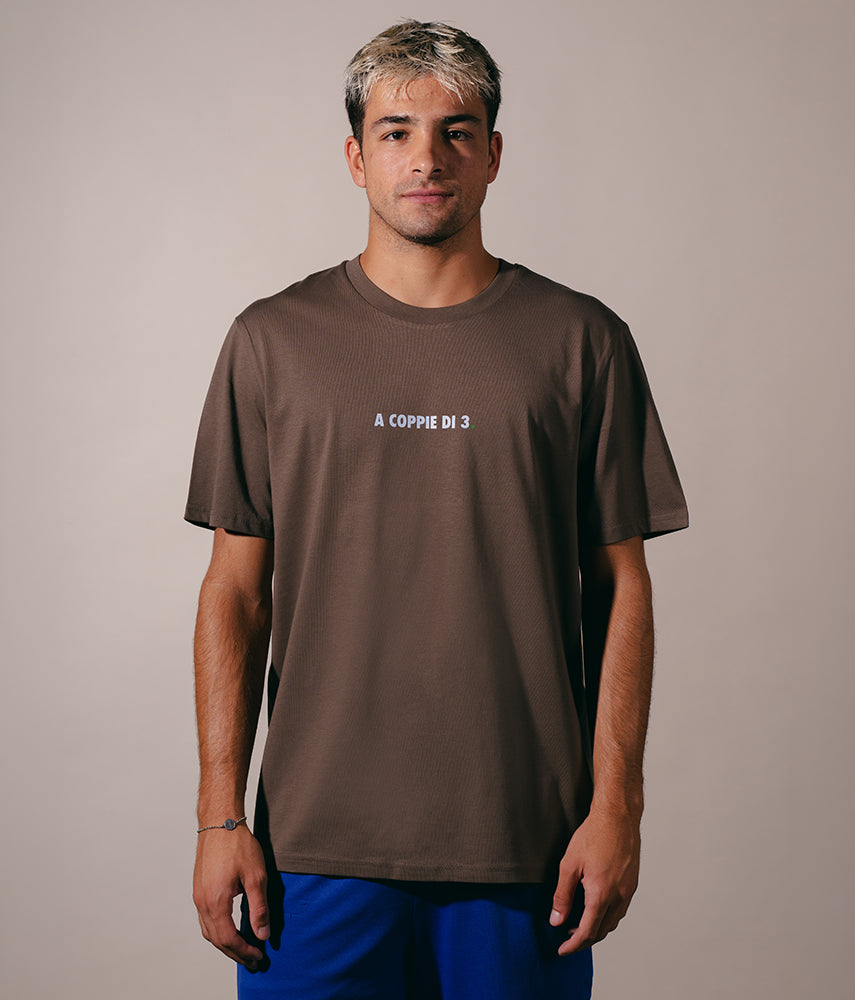 A COPPIE DI 3. T-shirt