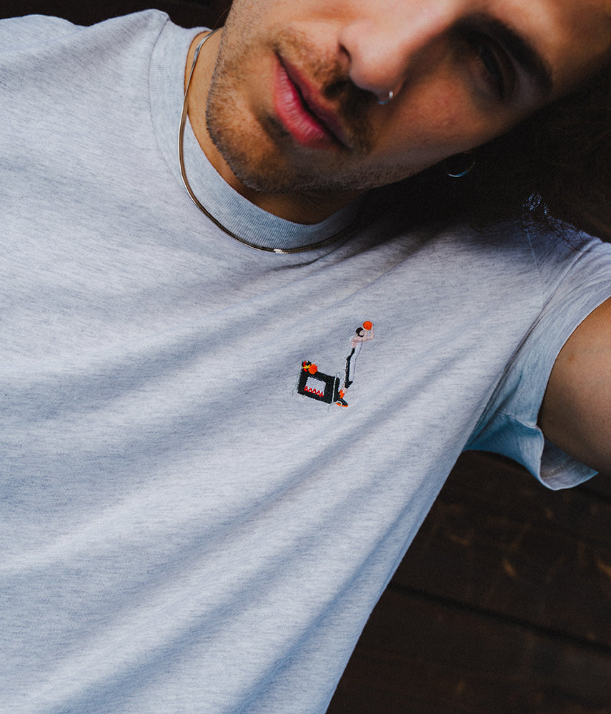 CLUTCHINELLI T-shirt ricamata