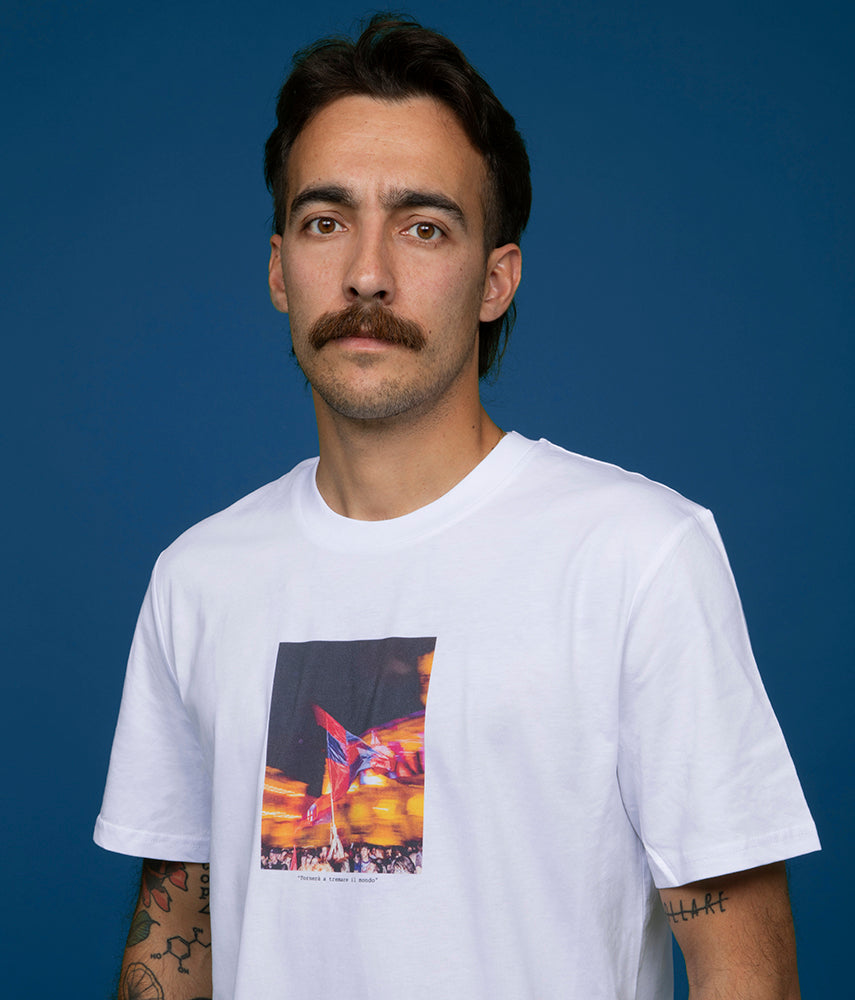 THE WORLD WILL SHAKE AGAIN - T-shirt