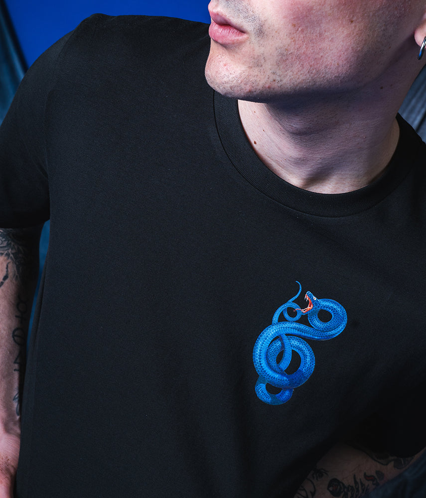 NELLA BOLGIA NERAZZURRA T-shirt