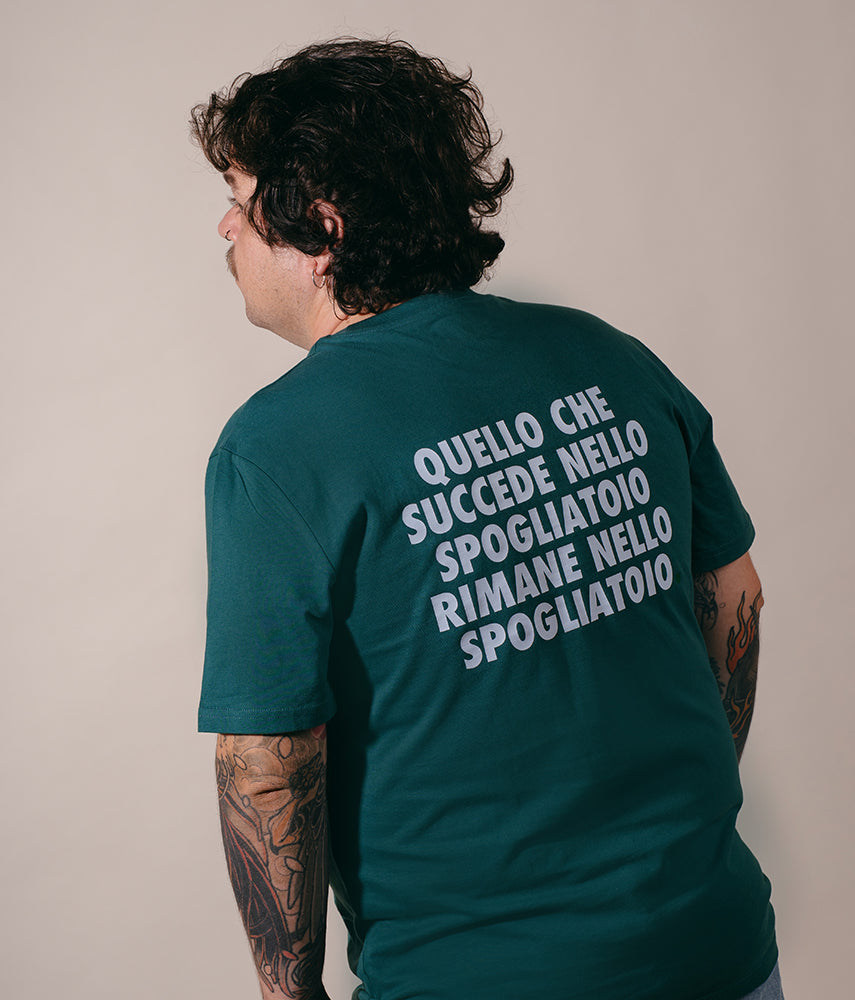 NELLO SPOGLIATOIO. T-shirt