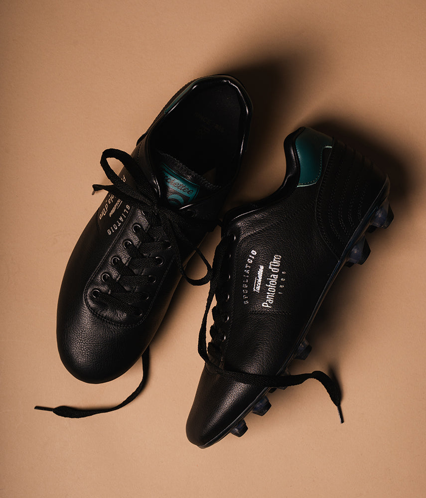 SPOGLIATOIO Pantofola d'Oro x Tacchettee Scarpe da Calcio