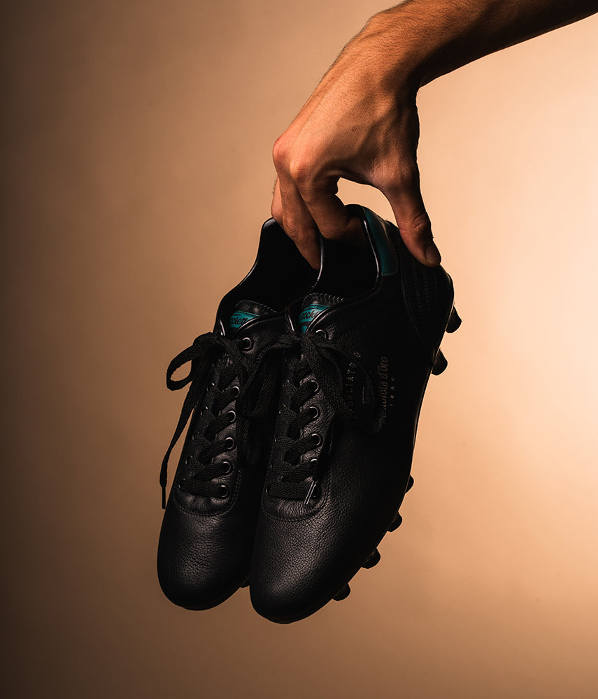 SPOGLIATOIO Pantofola d'Oro x Tacchettee Scarpe da Calcio