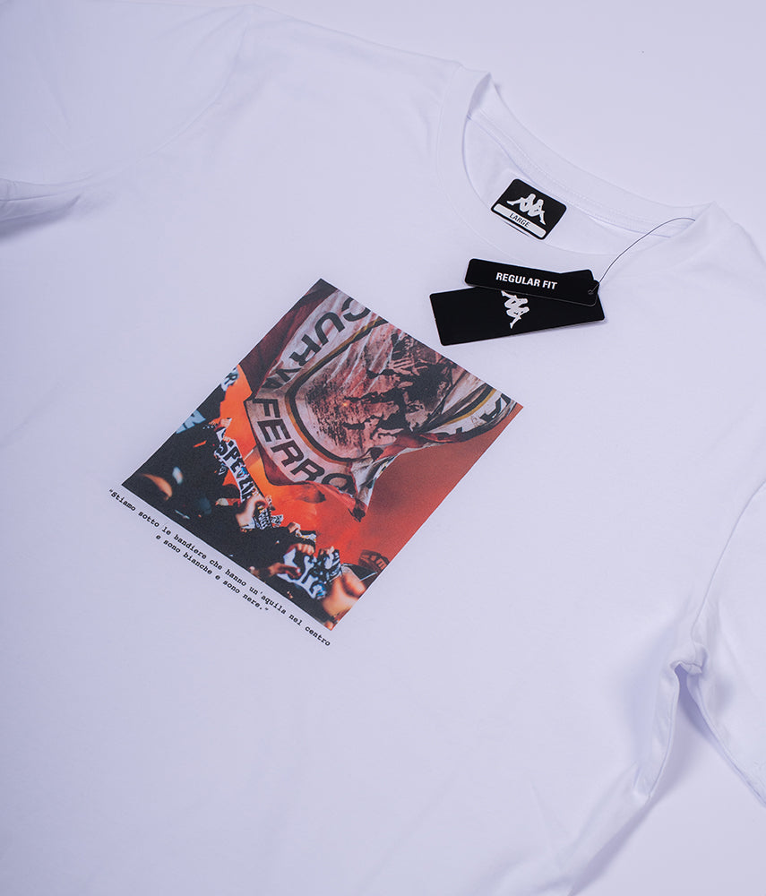 STIAMO SOTTO LE BANDIERE T-shirt stampata Spezia x Kappa x Tacchettee
