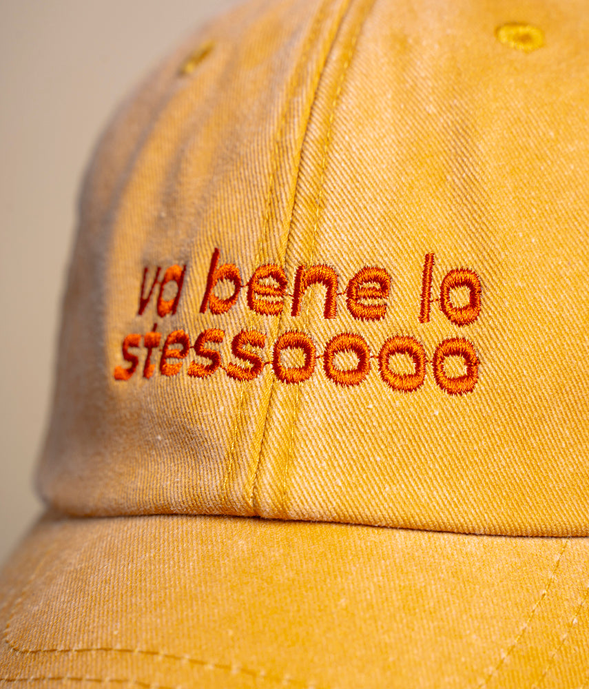 VA BENE LO STESSO Cappellino visiera