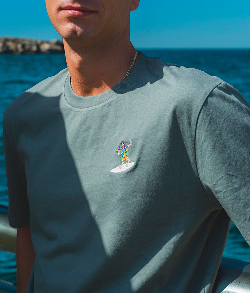 IL SURFER T-shirt ricamata