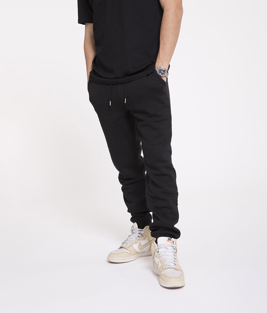 ESSENTIAL NERO TANGO Joggers Ricamati Logo - Tacchettee